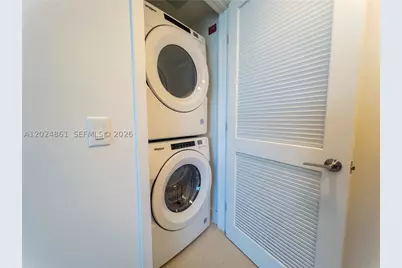 159 NE 6th #2508, Miami, FL 33132 - Photo 10