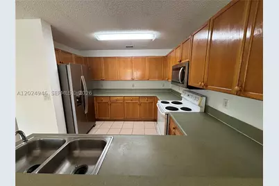 9283 NW 54th, Sunrise, FL 33351 - Photo 10
