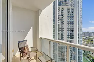 18201 Collins, Sunny Isles Beach, FL 33160 - Photo 38