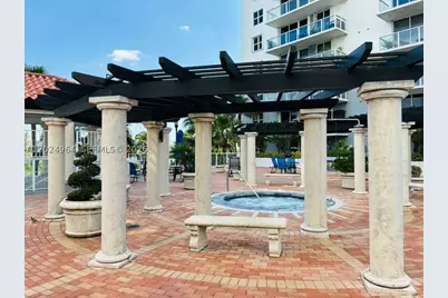5085 NW 7th #909, Miami, FL 33126 - Photo 10