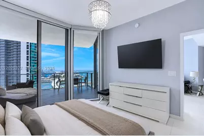 851 NE 1st #3909, Miami, FL 33132 - Photo 16