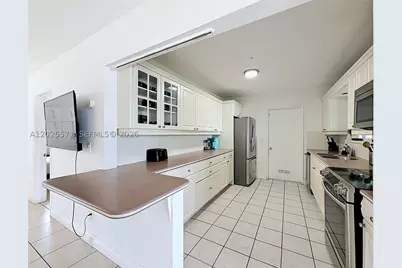2501 NE 209th, Miami, FL 33180 - Photo 12
