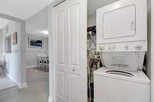 10145 Sunrise Lakes, Sunrise, FL 33322 - Photo 20