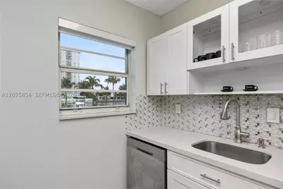 4201 Indian Creek #6, Miami Beach, FL 33140 - Photo 6