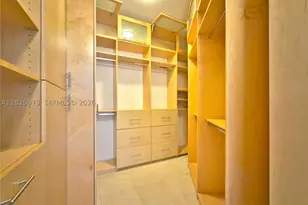 848 Brickell Key, Miami, FL 33131 - Photo 14
