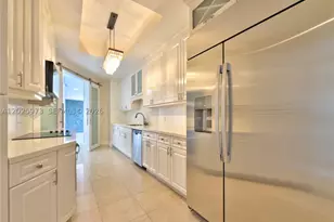 848 Brickell Key, Miami, FL 33131 - Photo 26