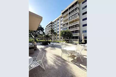 800 NE 195th #720, Miami, FL 33179 - Photo 10