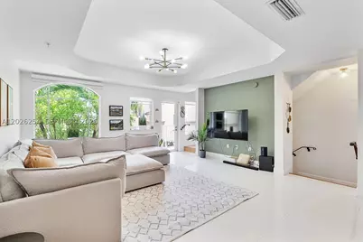 2704 NE 184th, Aventura, FL 33160 - Photo 8