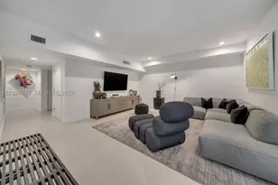 10659 NE Quaybridge, Miami, FL 33138 - Photo 12