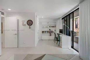 10659 NE Quaybridge, Miami, FL 33138 - Photo 14