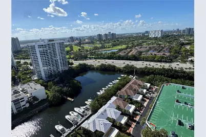 3530 Mystic Pointe #2709, Aventura, FL 33180 - Photo 2