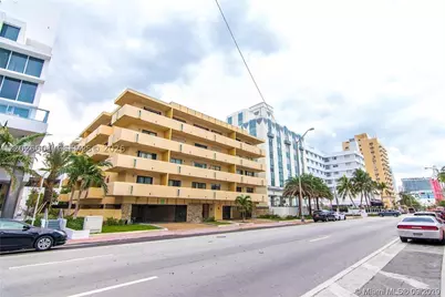 2924 Collins #301, Miami Beach, FL 33140 - Photo 2