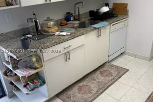 2924 Collins, Miami Beach, FL 33140 - Photo 8