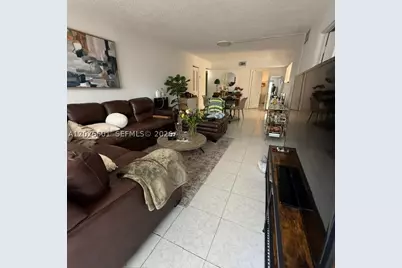 2924 Collins #301, Miami Beach, FL 33140 - Photo 6
