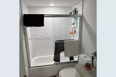 2924 Collins #301, Miami Beach, FL 33140 - Photo 12