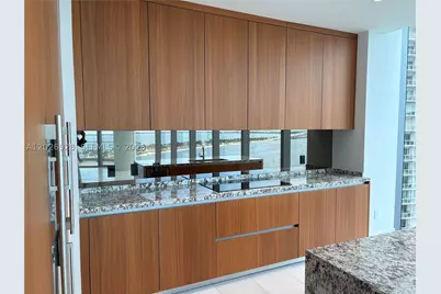175 SE 25 #901, Miami, FL 33129 - Photo 8