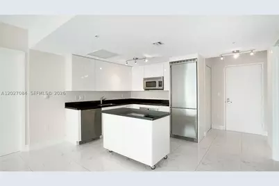 92 SW 3rd #1803, Miami, FL 33130 - Photo 2