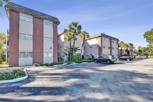 2441 SW 82nd, Davie, FL 33324 - Photo 2