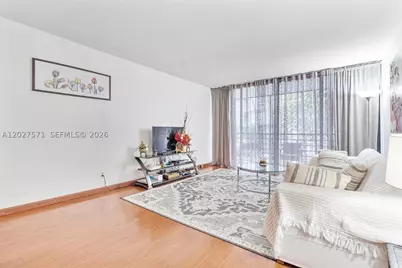 20400 W Country Club #214, Aventura, FL 33180 - Photo 8