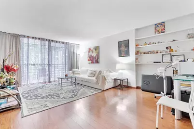 20400 W Country Club #214, Aventura, FL 33180 - Photo 6