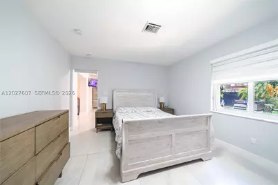 1101 NE 5th, Hallandale, FL 33009 - Photo 14