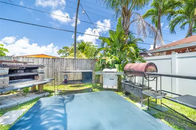 1101 NE 5th, Hallandale, FL 33009 - Photo 18