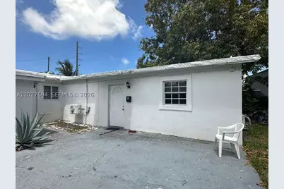 685 SW 7th, Dania Beach, FL 33004 - Photo 4