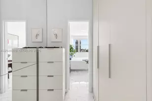 3 Island, Miami Beach, FL 33139 - Photo 16