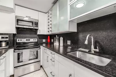 3 Island #11B, Miami Beach, FL 33139 - Photo 8