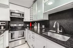 3 Island, Miami Beach, FL 33139 - Photo 8