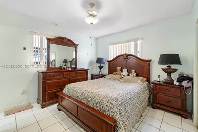 790 W 73rd, Hialeah, FL 33014 - Photo 32