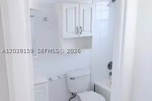 9460 Fontainebleau, Miami, FL 33172 - Photo 20