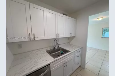 1141 Lake Victoria #F, Palm Beach, FL 33411 - Photo 12