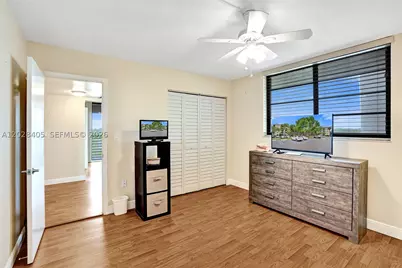 901 Colony Point #501, Pembroke Pines, FL 33026 - Photo 10