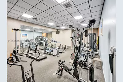 901 Colony Point #501, Pembroke Pines, FL 33026 - Photo 32