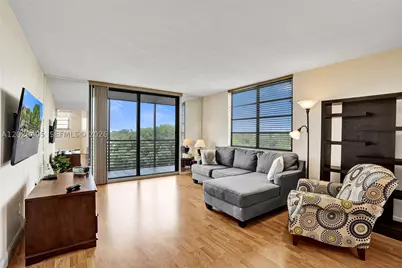 901 Colony Point #501, Pembroke Pines, FL 33026 - Photo 16