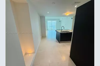 1900 N Bayshore #2415, Miami, FL 33132 - Photo 8