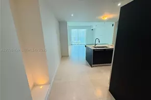 1900 N Bayshore, Miami, FL 33132 - Photo 8