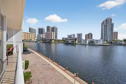 121 Golden Isles #205, Hallandale Beach, FL 33009 - Photo 30