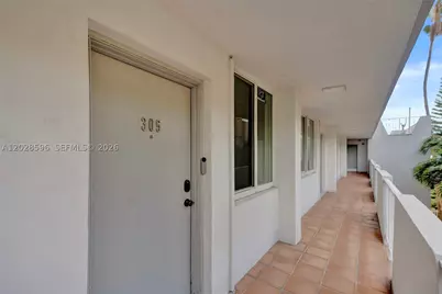 7133 Bay #305, Miami Beach, FL 33141 - Photo 22