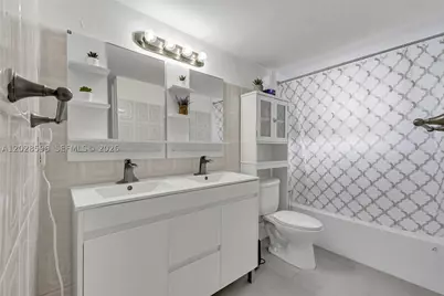 7133 Bay #305, Miami Beach, FL 33141 - Photo 8