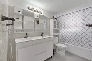 7133 Bay, Miami Beach, FL 33141 - Photo 8