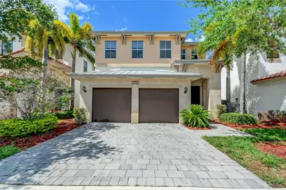 10555 NW 69th, Doral, FL 33178 - Photo 14