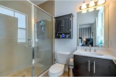 10555 NW 69th, Doral, FL 33178 - Photo 42