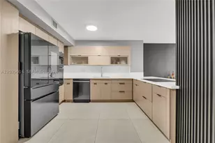 1450 Brickell Bay, Miami, FL 33131 - Photo 8