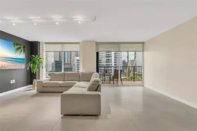 1450 Brickell Bay #1815, Miami, FL 33131 - Photo 16