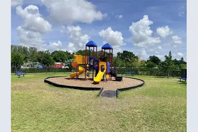 2462 NW 131st, Miami, FL 33167 - Photo 38