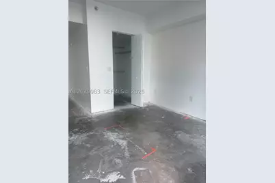 185 SW 7th #3900, Miami, FL 33130 - Photo 4