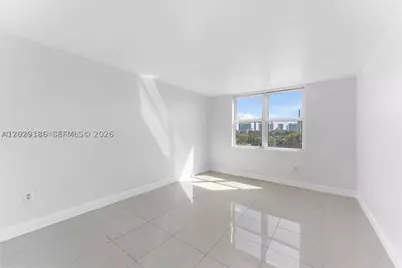 17890 W Dixie501 #501, North Miami Beach, FL 33160 - Photo 16