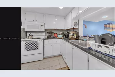 9427 NW 42nd, Sunrise, FL 33351 - Photo 2